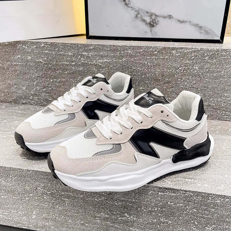 Crunchy Loco running shoes